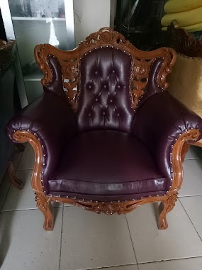 Putri Sofa, Author: Yuliana Astuti