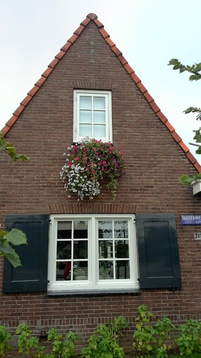 Photos of Molen Van Sloten (1990) & Kuiperij Museum