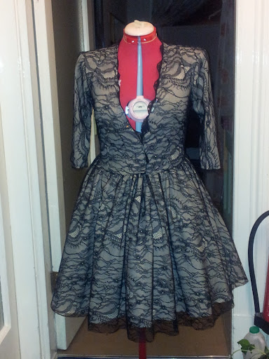 Dressmakes - Thumbnail
