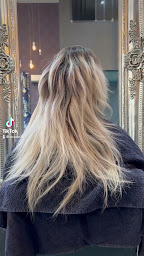 Photo n°2 de Le Salon à Voiron (Salon de coiffure)