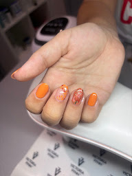 Photo n°14 de Noémie Esthétique à Bois-d'Arcy (Salon de manucure)
