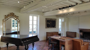 Photo n°4 de EURL RODRIGUE DIJOUX à Brognon (Peintre en bâtiment)