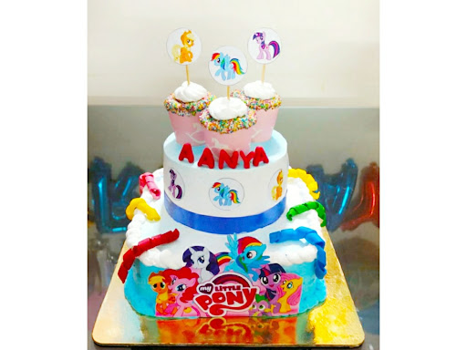 Pony theme cake post image