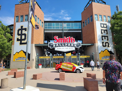 Smith's Ballpark - Thumbnail