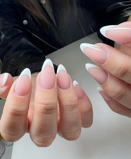 Hollywood nail and spa - Thumbnail