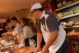 Photo n°10 de M.et H Gonin Sarl à Renaison (Boucherie-charcuterie)