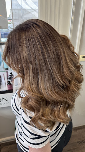 Haarstudio Lockenroll