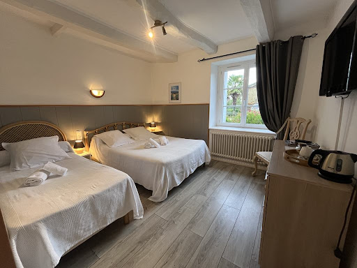 Photo de La Ferme Du Point Du Jour - Chambres d'hôtes, Camping, Gîtes, Salle de réception à Saint-Méloir-des-Ondes (35350)
