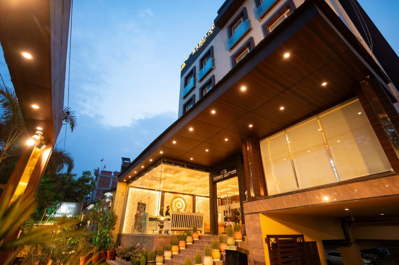 Hotel Radiance Courtyard