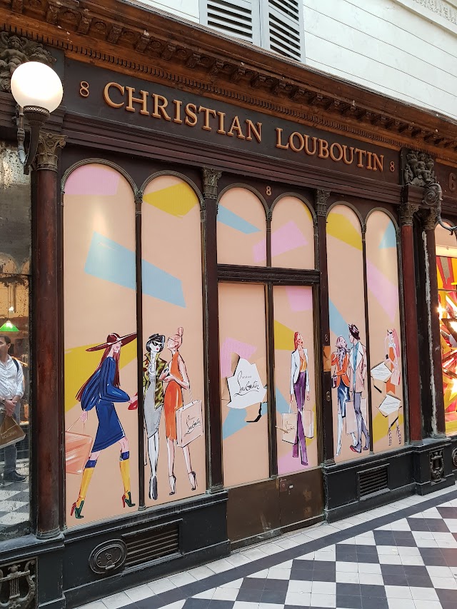 Christian Louboutin St Honoré