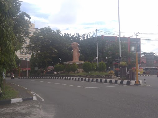 Tugu Pemuda, Author: Mohammad Ayarni