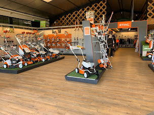 Photo n°2 de ETS LAURENT à Châteaugay (Concessionnaire de remorques)