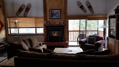 Photos of Pine Ridge Condominiums