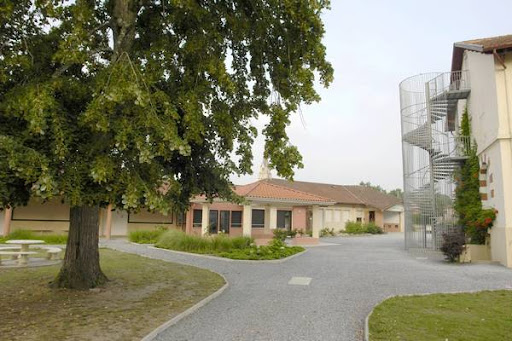 Photo de Maison Familiale Rurale (MFR) Dax Oeyreluy à Oeyreluy (40180)