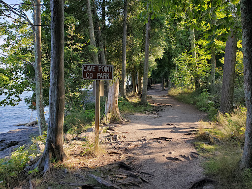 Cave Point County Park - Thumbnail