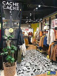 Photo n°9 de Cache Cache à Rezé (Magasin de vêtements pour femmes)