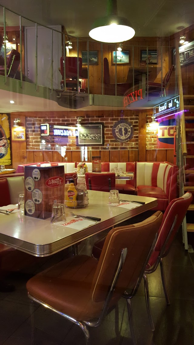 Woody's Diner