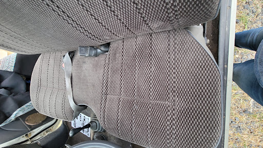 Ernie's Custom Upholstery - Thumbnail