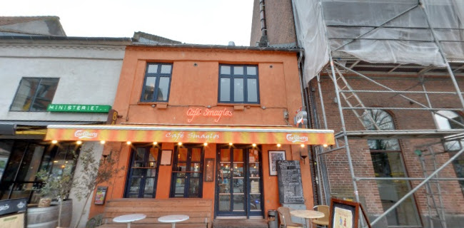 https://www.cafesmaglos.com/