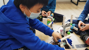 Photo n°14 de IT SCHOOL Activités enfants et stages à Saint-Maur-des-Fossés (Centre de formation)