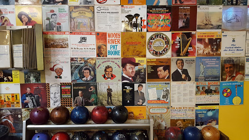 Uncle bob's bowling center - Thumbnail