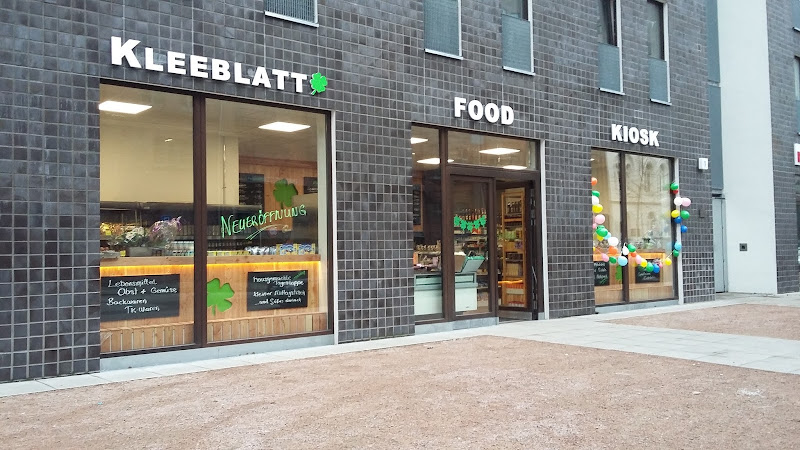 Kleeblatt Food Kiosk — photo