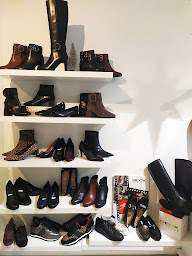 Photo n°5 de Chausseur à Alès (Magasin de chaussures)