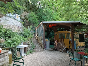 Photo n°42 de Guinguette le Boui Boui du pays à Varen (Bar)