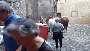 Photo n°20 de AUBERGE DU CHÂTEAU CAVEAU DU GAYCOEUR à Châteaugay (Bar à vin)