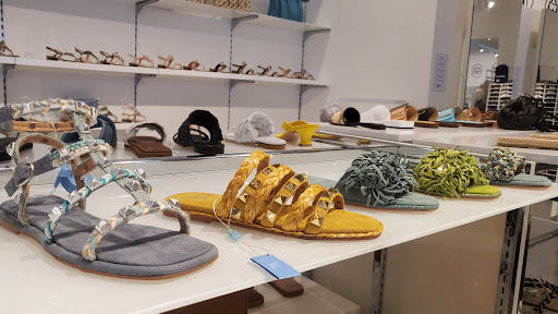 Evolution Outlet Lecce - Visual