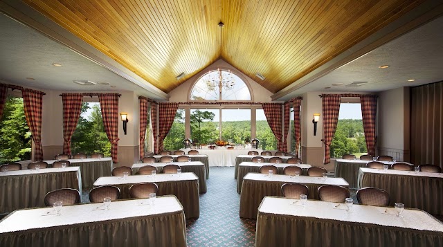 Woodloch Resort