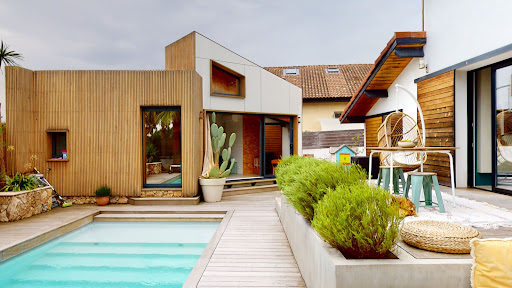 Consultant immobilier Camille GILLIOTTE - Pays basque et Landes bayonne - Thumbnail