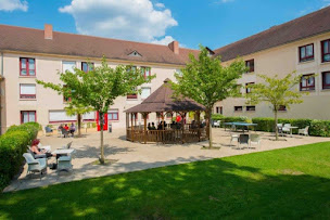 Photo n°2 de Dr Elhem Mtaallah à Viry-Châtillon (Gériatre)