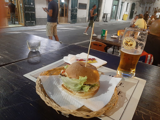 'Bishop' Pub - Visual