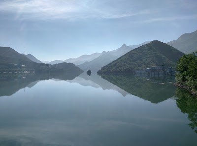 Photos of Minghu Villa