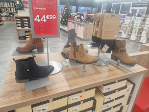 Photo n°5 de Besson Chaussures Bruay La Buissière à Bruay-la-Buissière (Fabricant de maroquinerie)