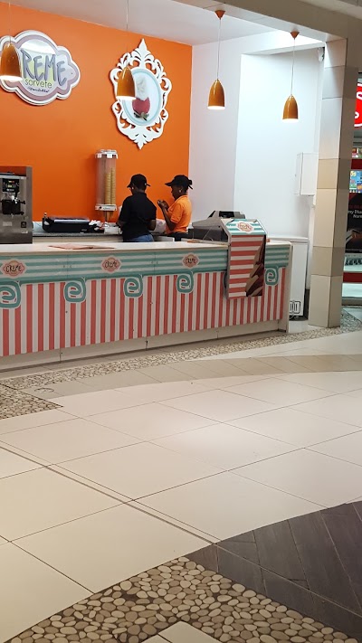 Photos of Mar&eacute;s Shopping centro comercial
