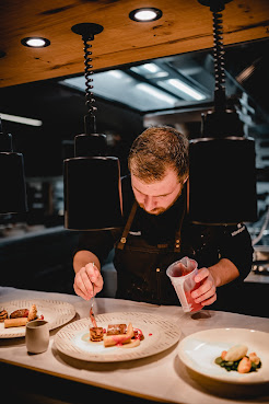 kammer5 Restaurant by null