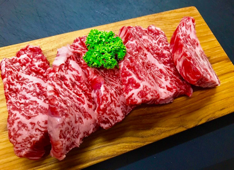 焼肉 ダイニング やよい