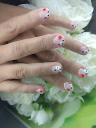Photo n°6 de Ces-cils esthéticienne à Alloue (Salon d'épilation)