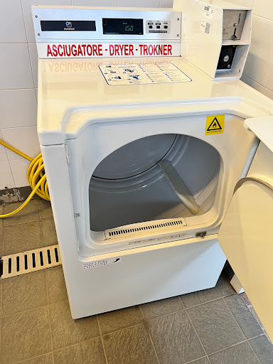 Laundry & Dryer - Visual