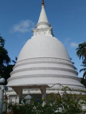 Isipathanaramaya Buddhist Temple, Author: Uttam Barua