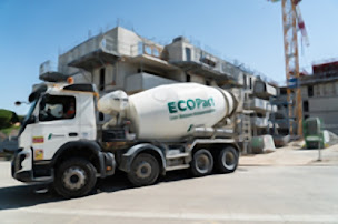 Photo n°2 de Bétons Lafarge à Nohic (Fournisseur de produits en béton)