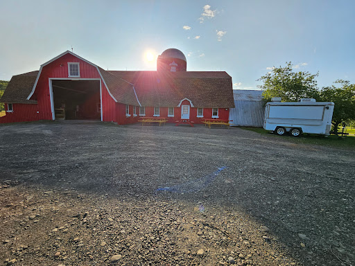 Red Barn Farm Brewery & Kountry Kitchen