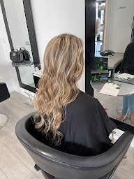 Photo n°24 de Coiffure Osé Esthétique à Saint-André-de-Cubzac (Salon de manucure)