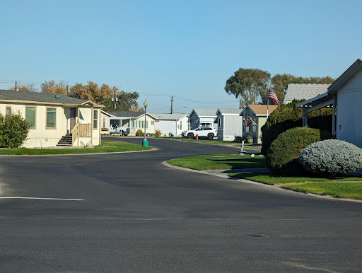 Broadway Estates - Visual