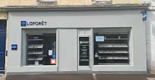 Photo n°6 de Agence immobilière Laforêt Chantilly à Chantilly (Agence de location immobilière)