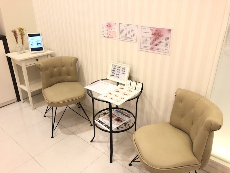 ハニーアイラッシュ ららぽーと横浜