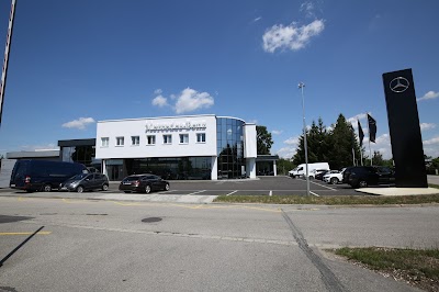 Photos of Mercedes-Benz Milan Kr&aacute;l a.s.