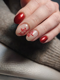 Photo n°16 de Irynails à Vaux-sur-Seine (Salon de manucure)